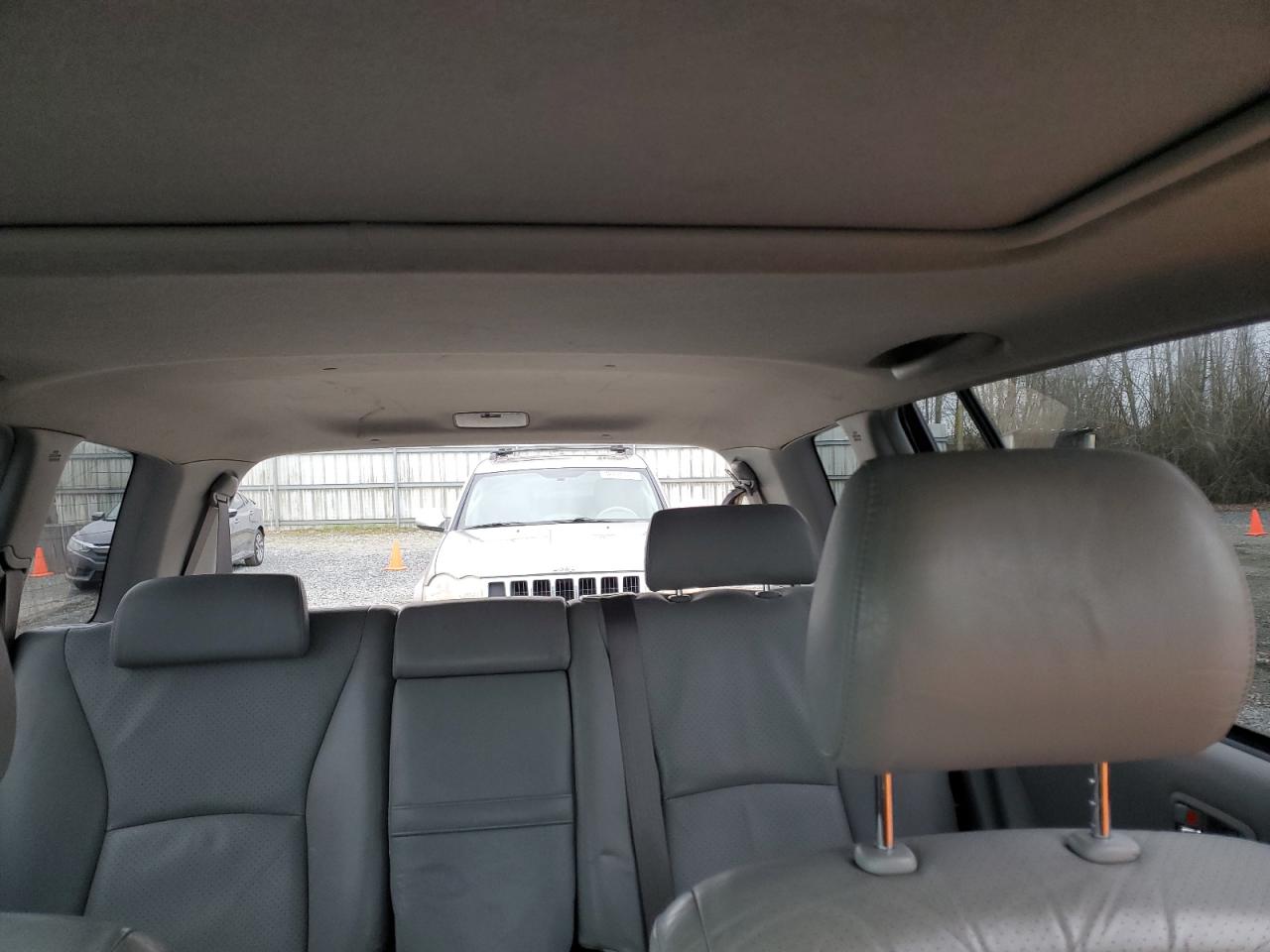 2005 Toyota Highlander - Image 10