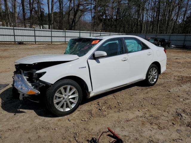  TOYOTA CAMRY 2014 White