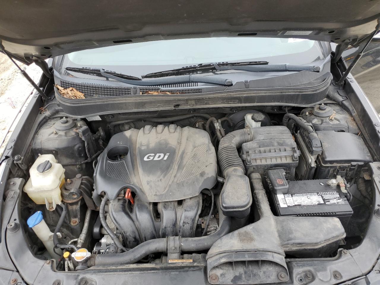 2011 Hyundai Sonata - Image 11