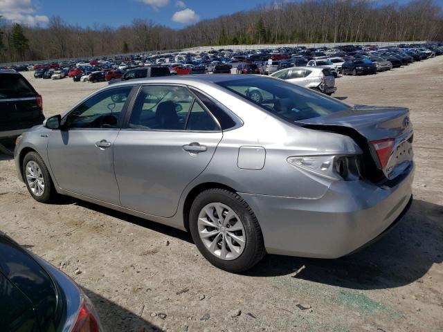 Sedans TOYOTA CAMRY 2017 Srebrny