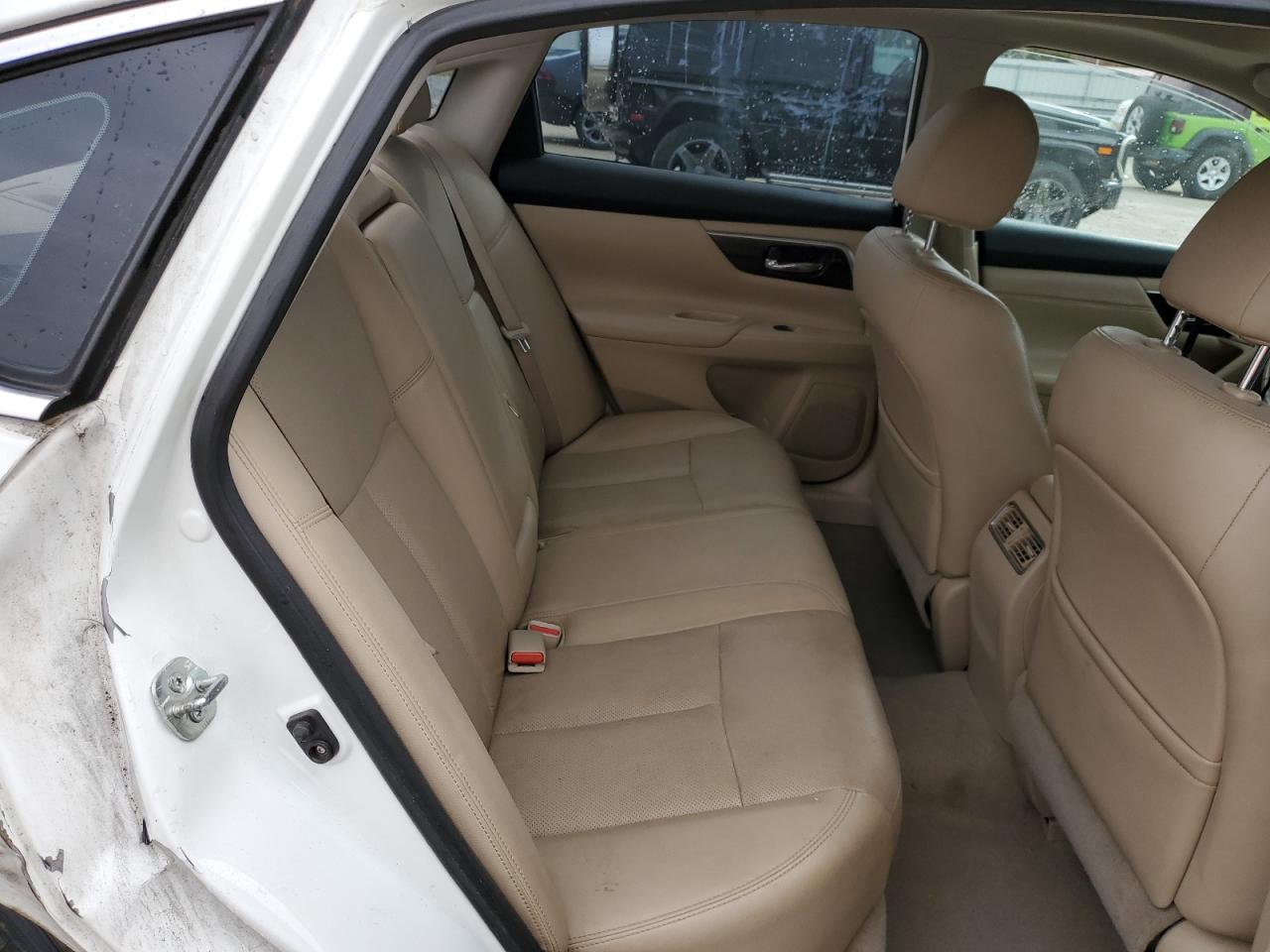 2014 Nissan Altima - Image 10