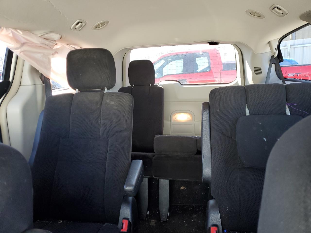 2013 Dodge Caravan - Image 10
