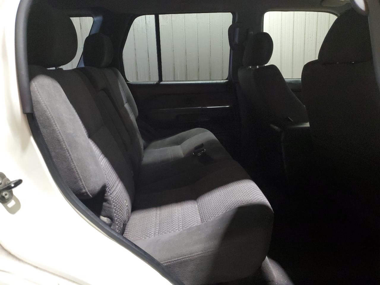 2003 Nissan Pathfinder - Image 10