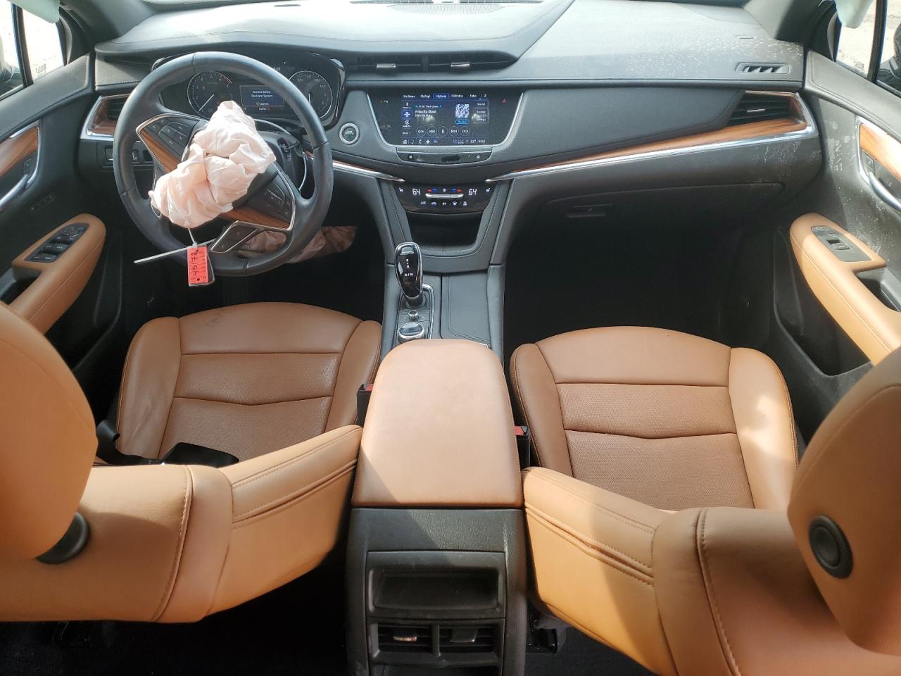 2022 Cadillac XT5 - Image 8