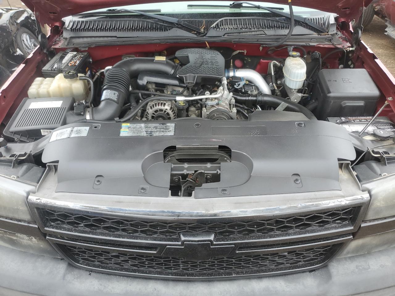 2005 Chevrolet Silverado - Image 11