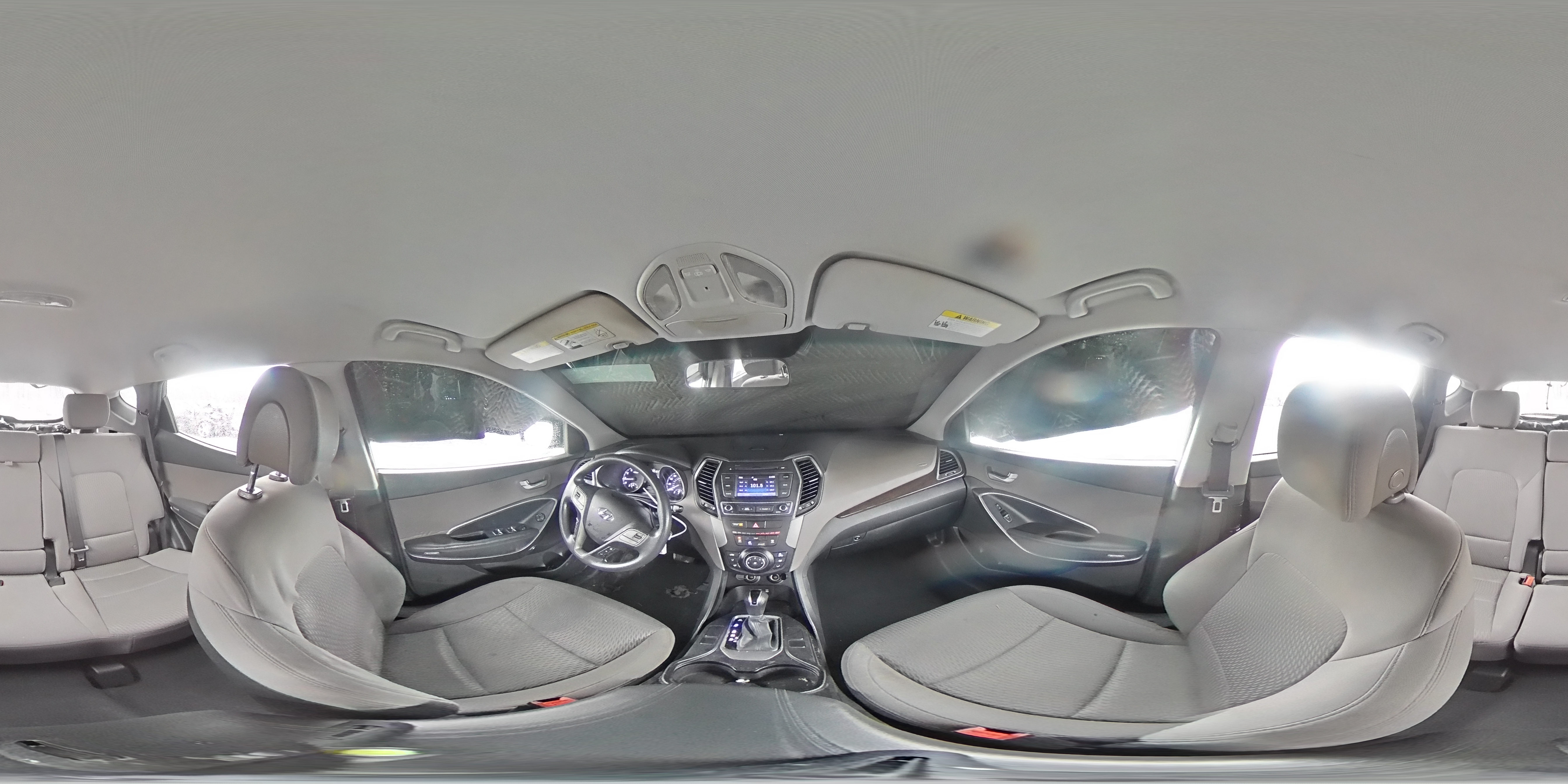 2018 Hyundai Santa Fe - Image 14