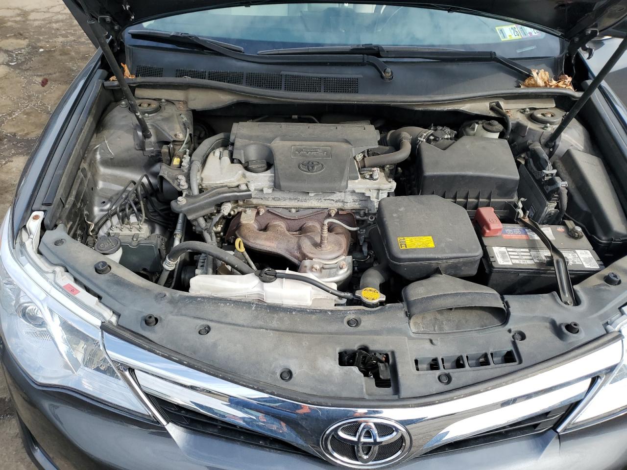 2012 Toyota Camry - Image 11