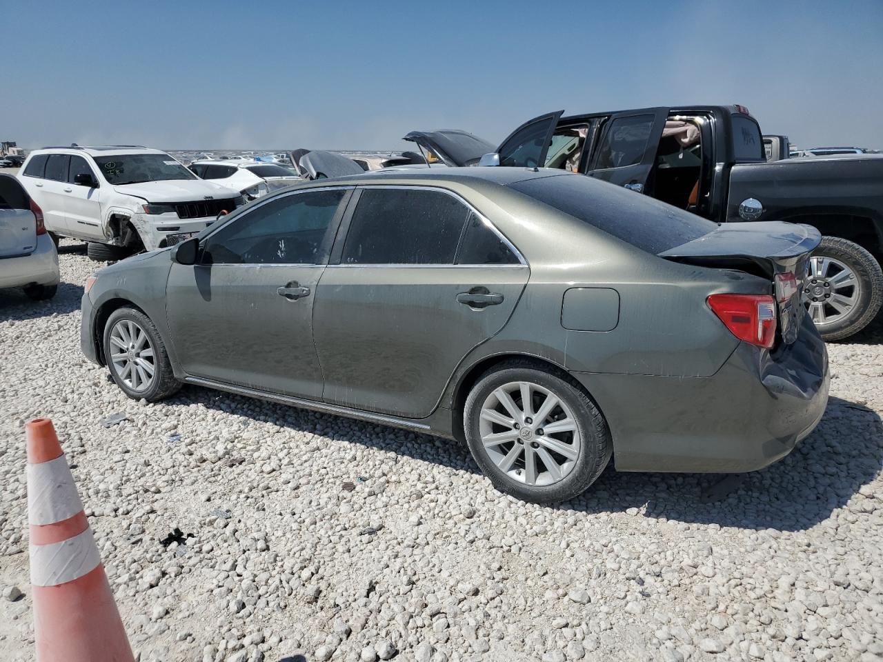 2012 Toyota Camry - Image 2