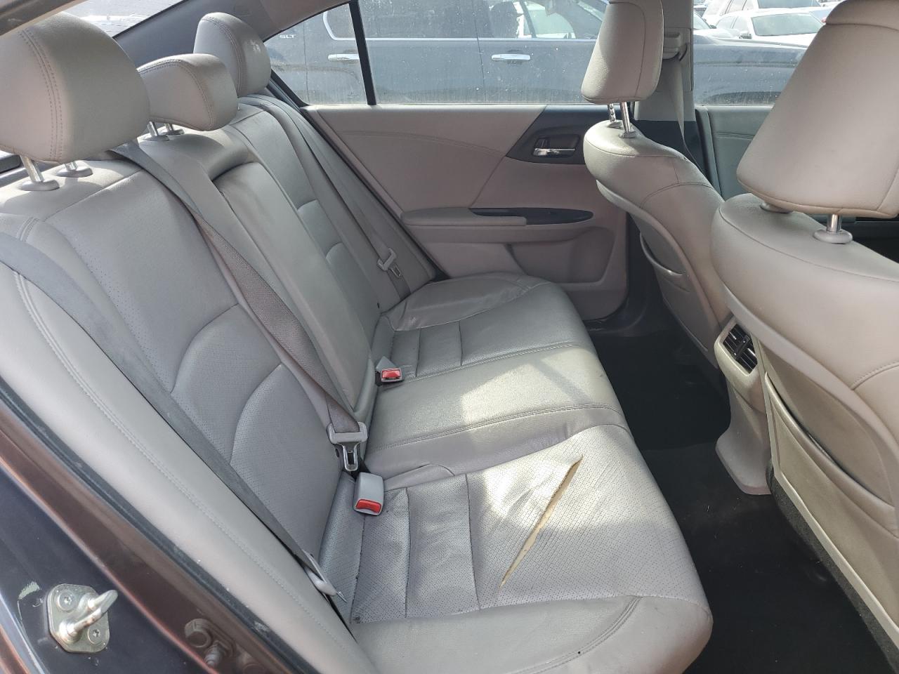 2013 Honda Accord - Image 10