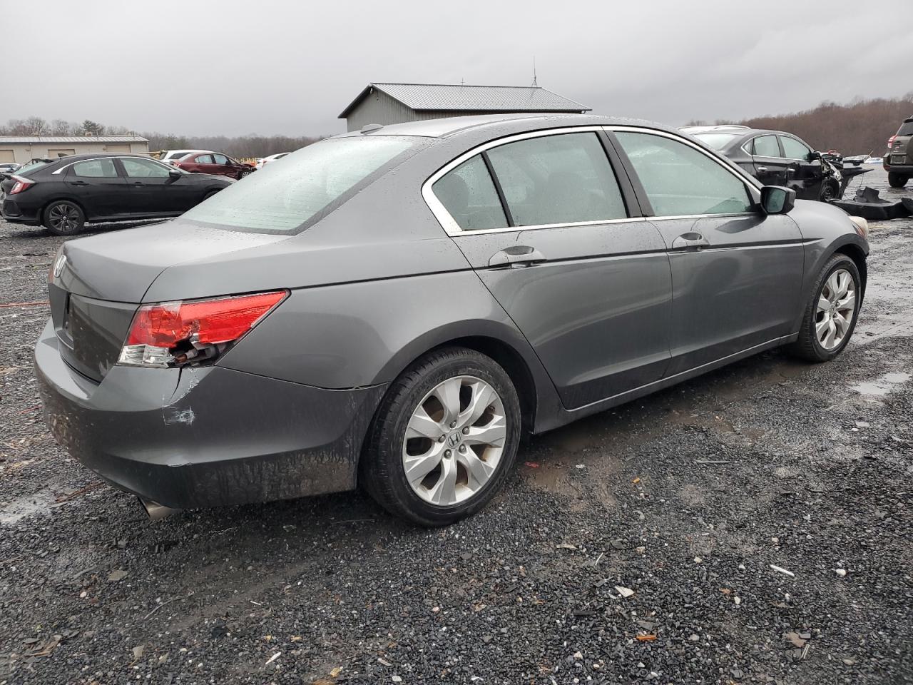 2010 Honda Accord - Image 3