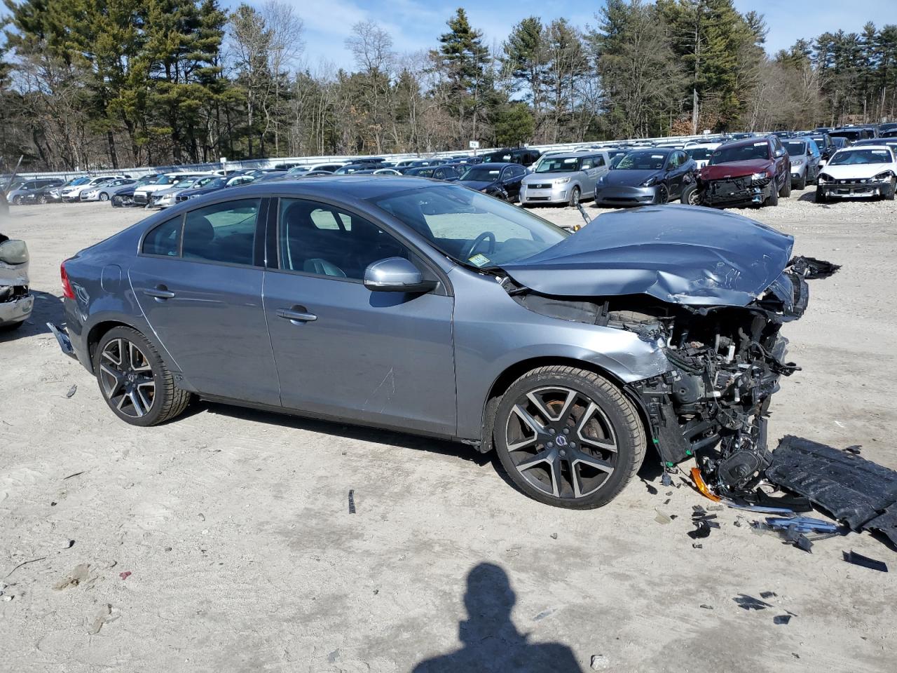 2018 Volvo S60 - Image 4