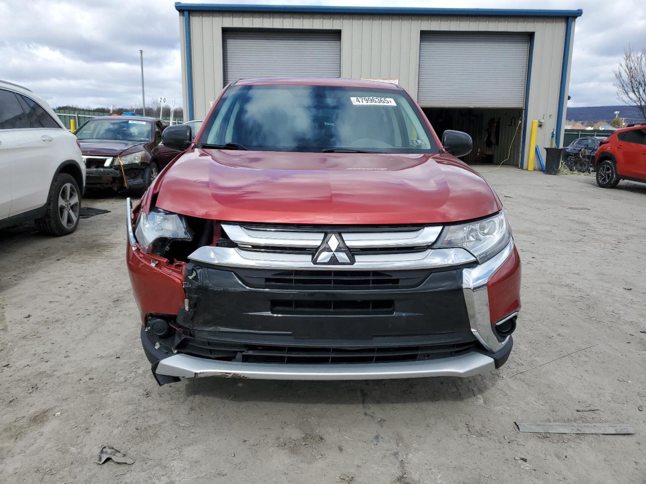 2018 Mitsubishi Outlander - Image 5