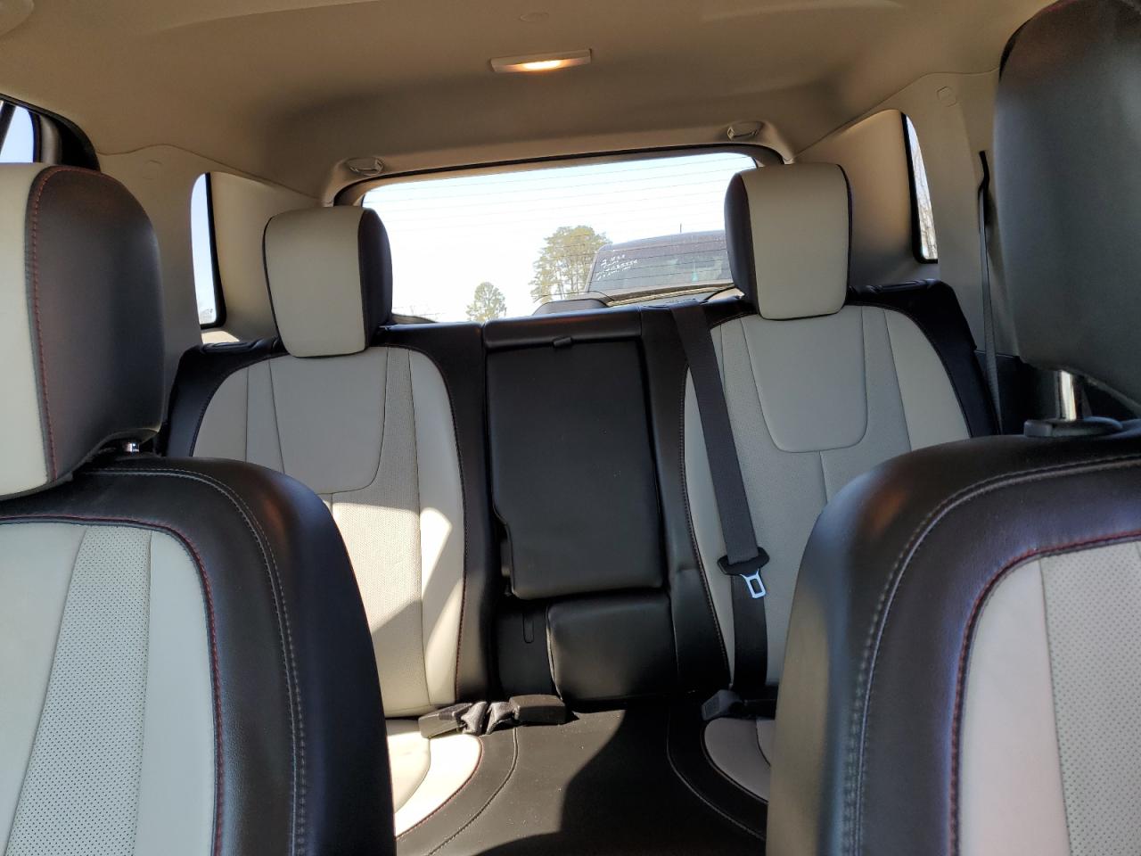 2016 GMC Terrain - Image 10