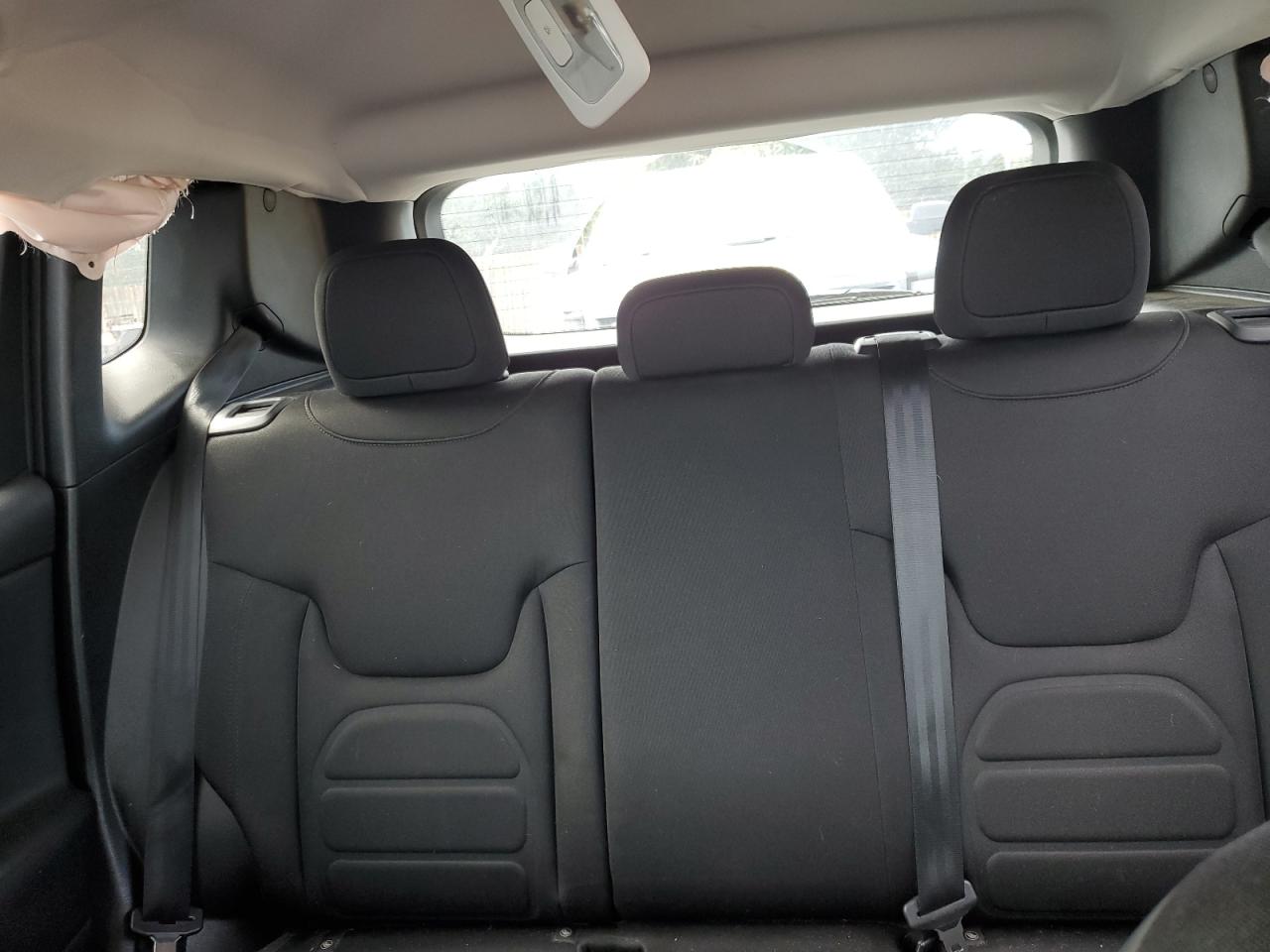 2017 Jeep Renegade - Image 10