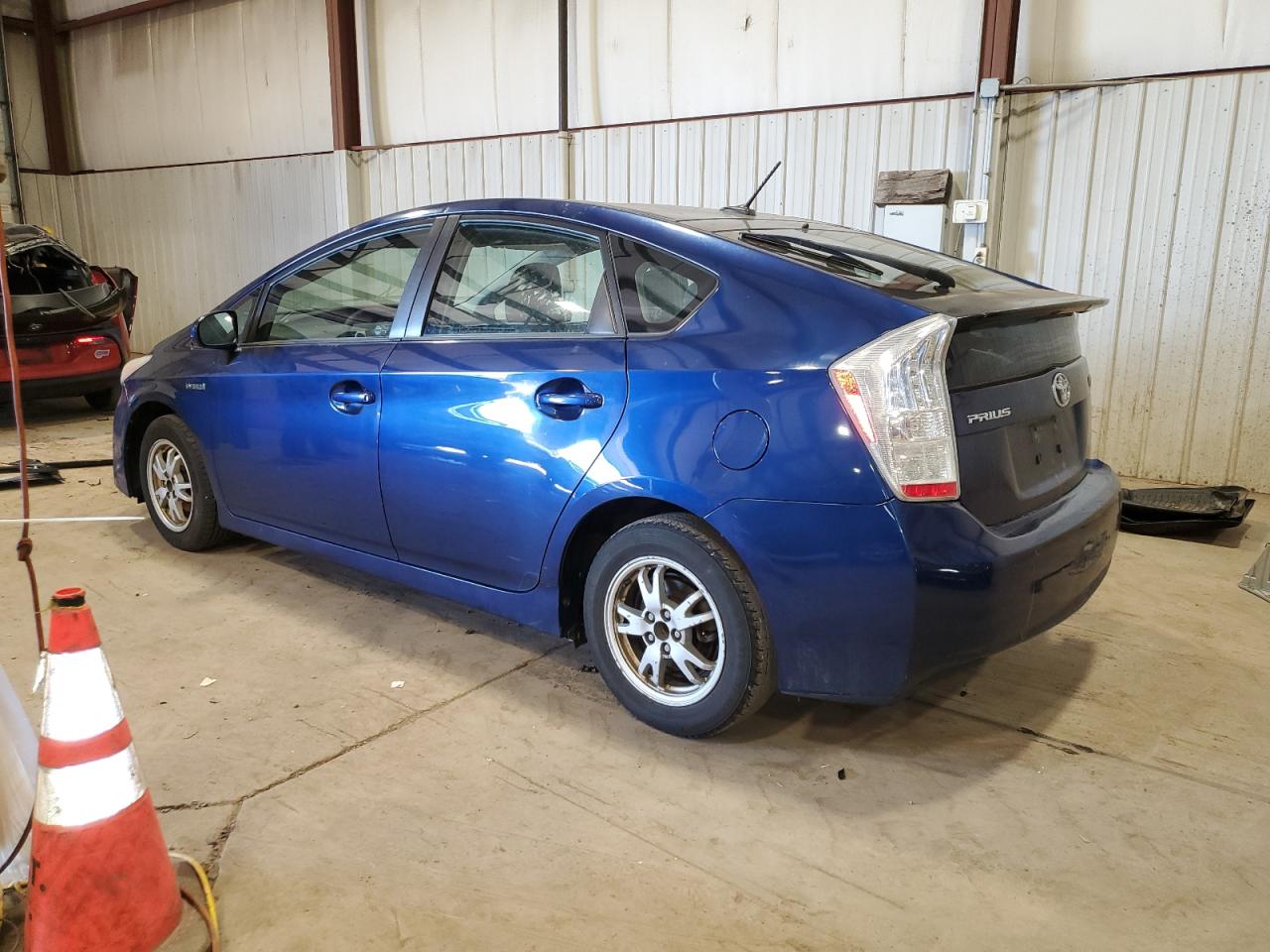 2010 Toyota Prius - Image 2