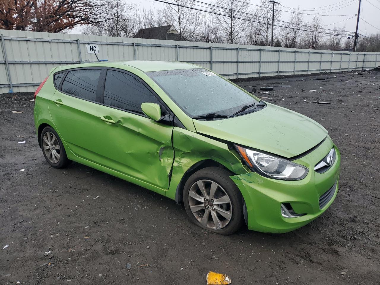 2013 Hyundai Accent - Image 4