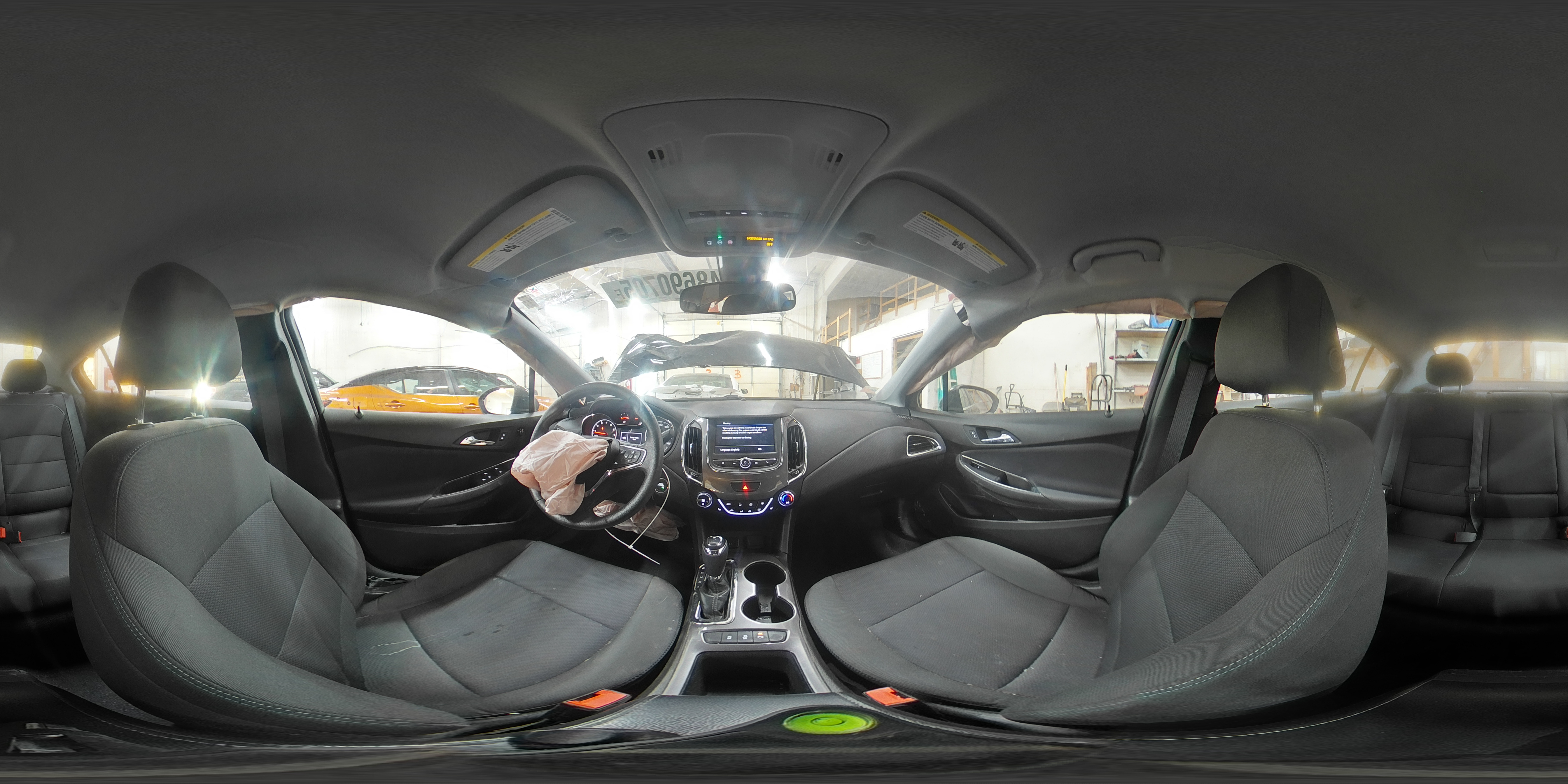 2019 Chevrolet Cruze - Image 13