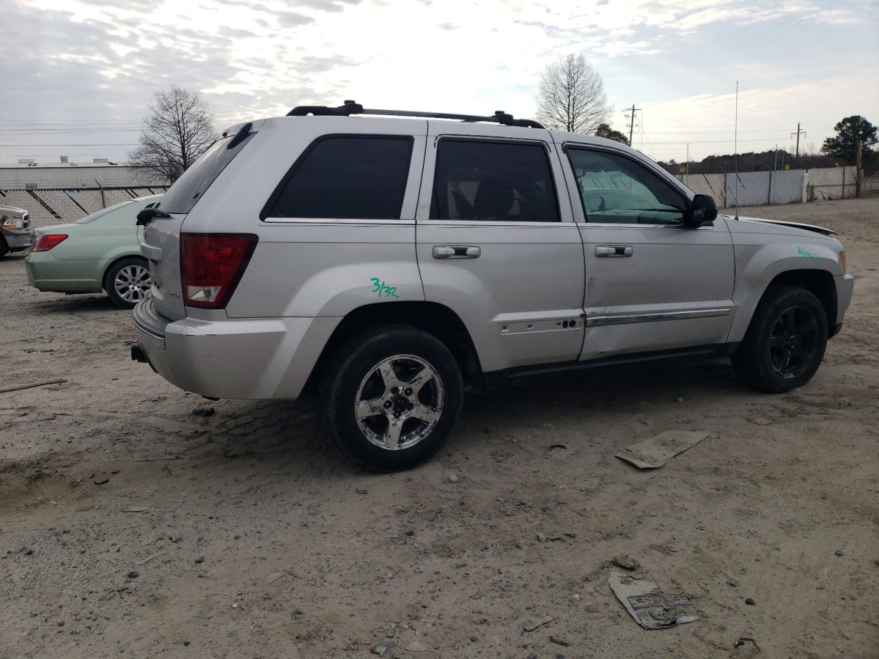 2005 Jeep Grand Cherokee - Image 3