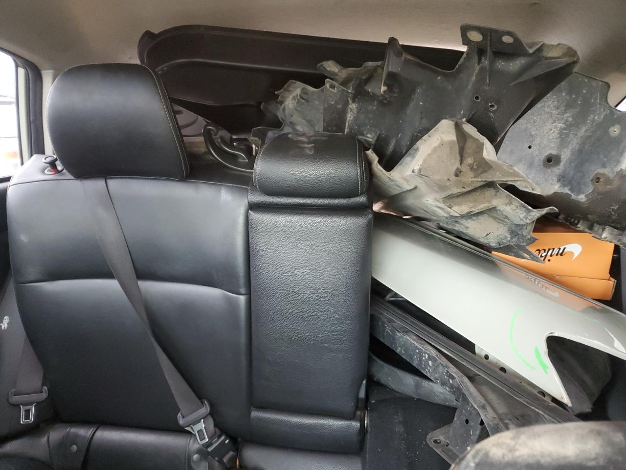 2013 Subaru XV - Image 10