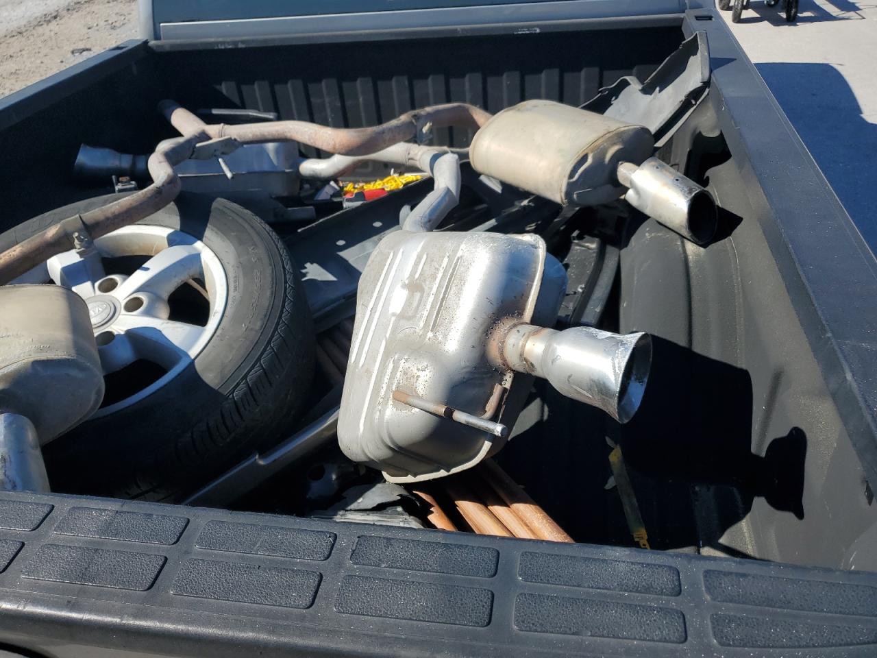 2007 Chevrolet Silverado - Image 14