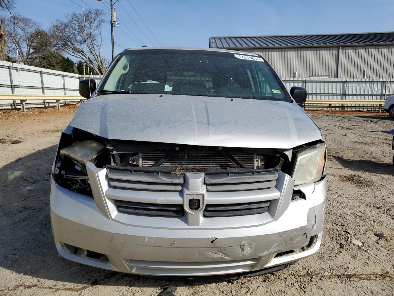 2010 Dodge Caravan - Image 5