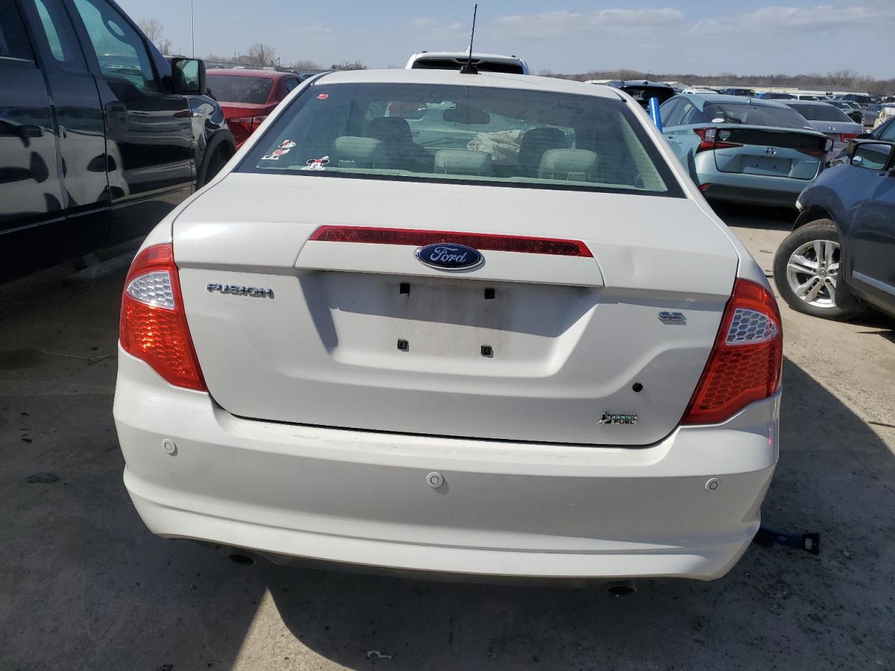 2010 Ford Fusion - Image 6