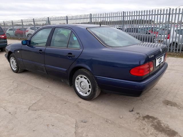 1996 MERCEDES BENZ E200 CLASS