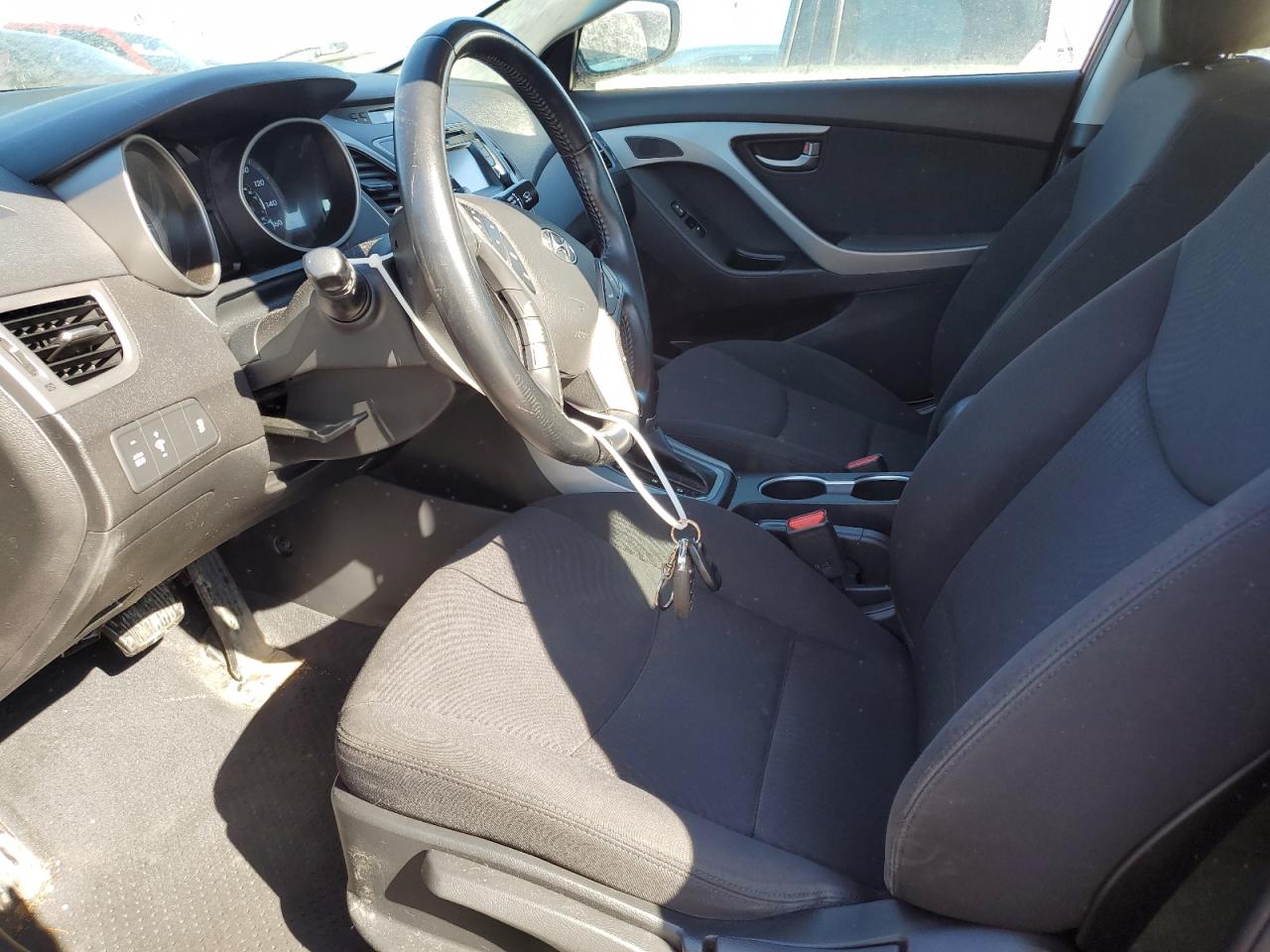 2016 Hyundai Elantra - Image 7
