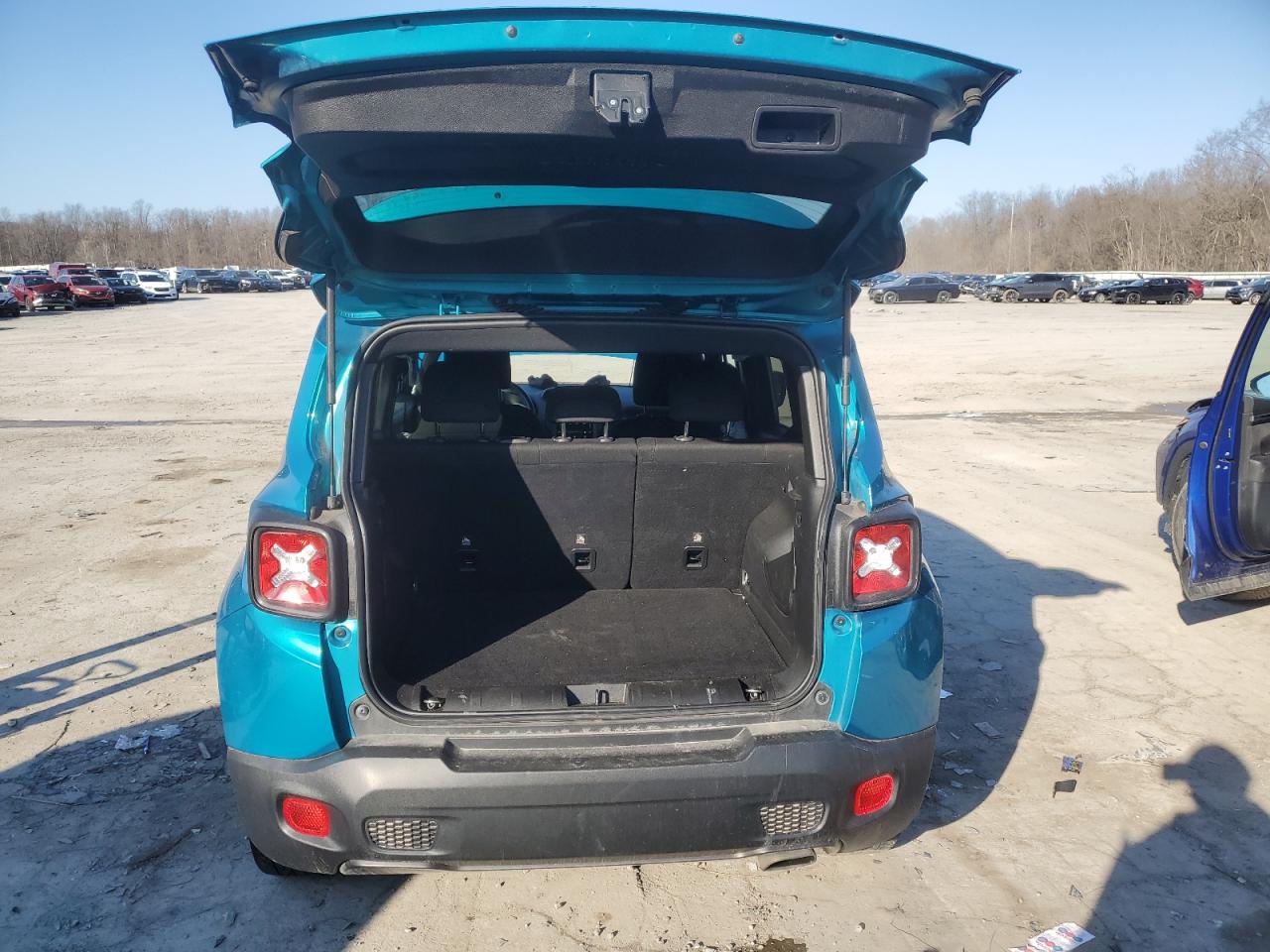 2021 Jeep Renegade - Image 6