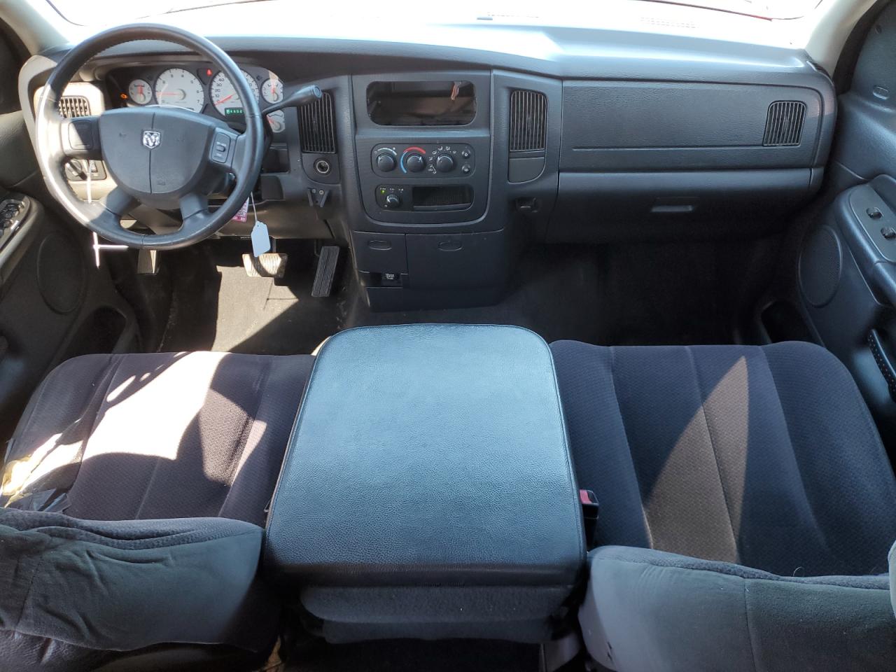 2004 Dodge RAM - Image 8
