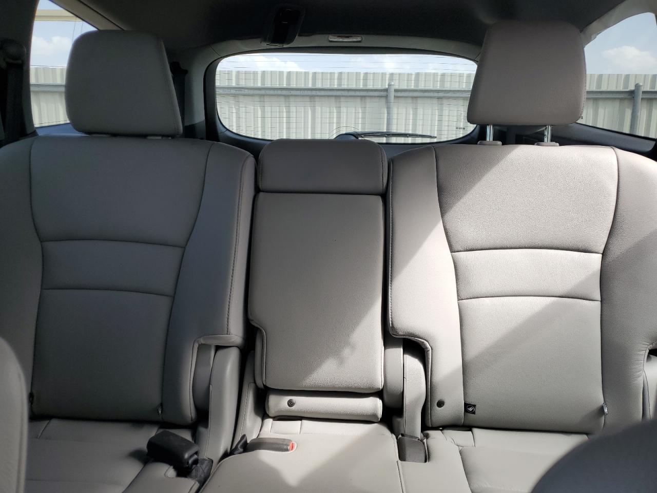 2018 Honda Pilot - Image 10