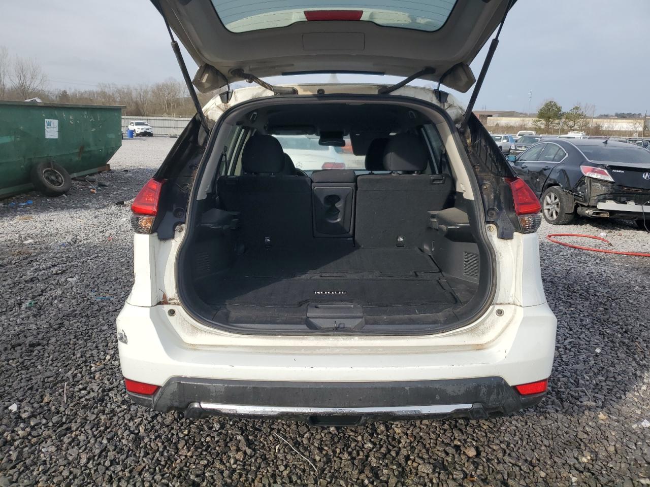 KNMAT2MV0HP557636 NISSAN ROGUE 2017
