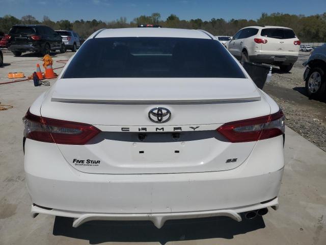  TOYOTA CAMRY 2018 Белый