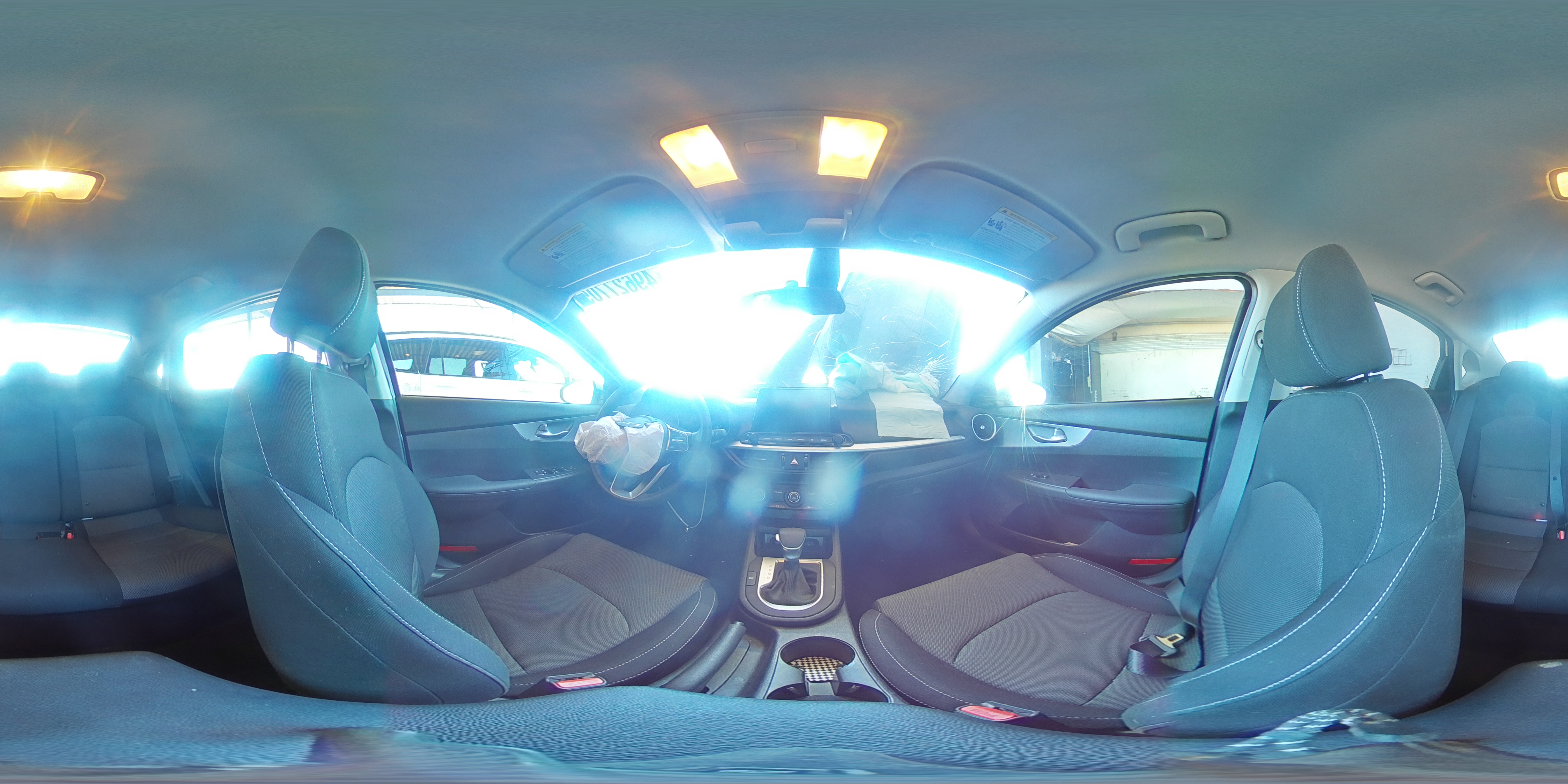 2024 Kia Forte - Image 12