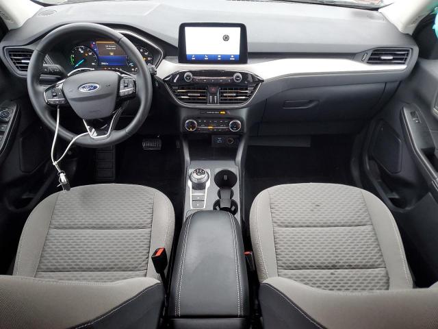  FORD ESCAPE 2022 Srebrny