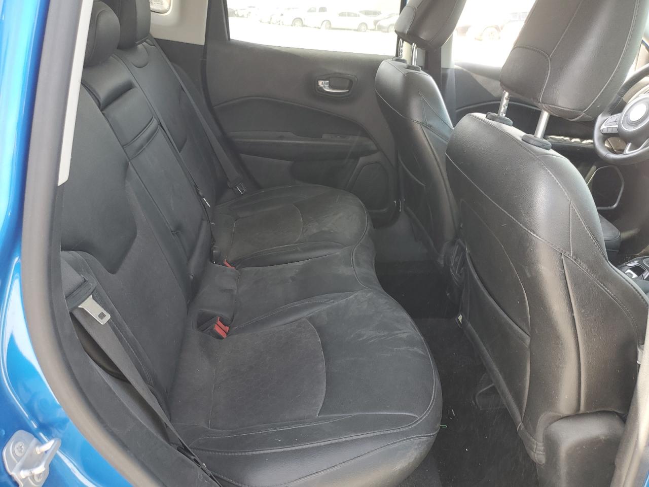 2019 Jeep Compass - Image 10