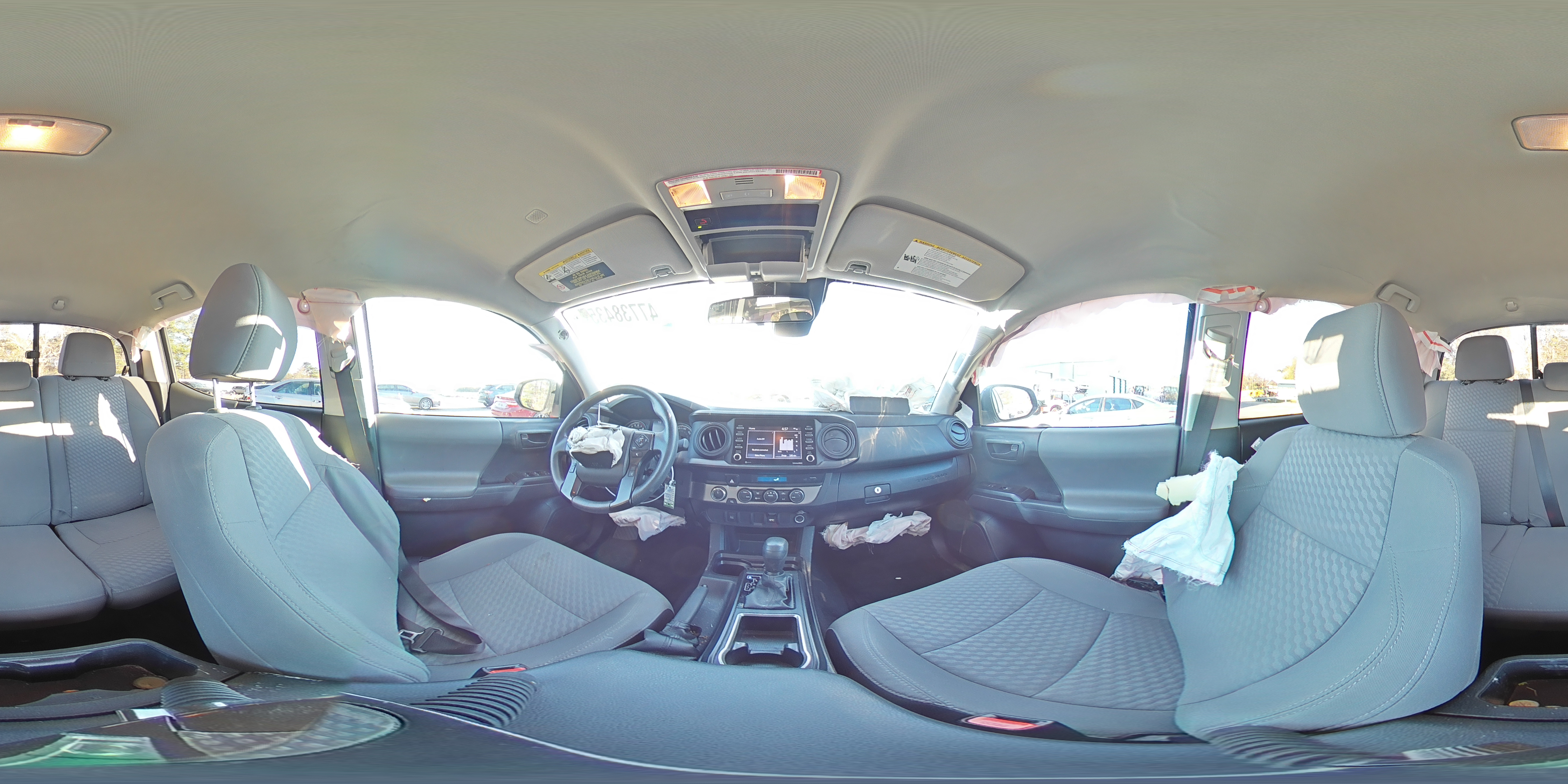 2022 Toyota Tacoma - Image 14