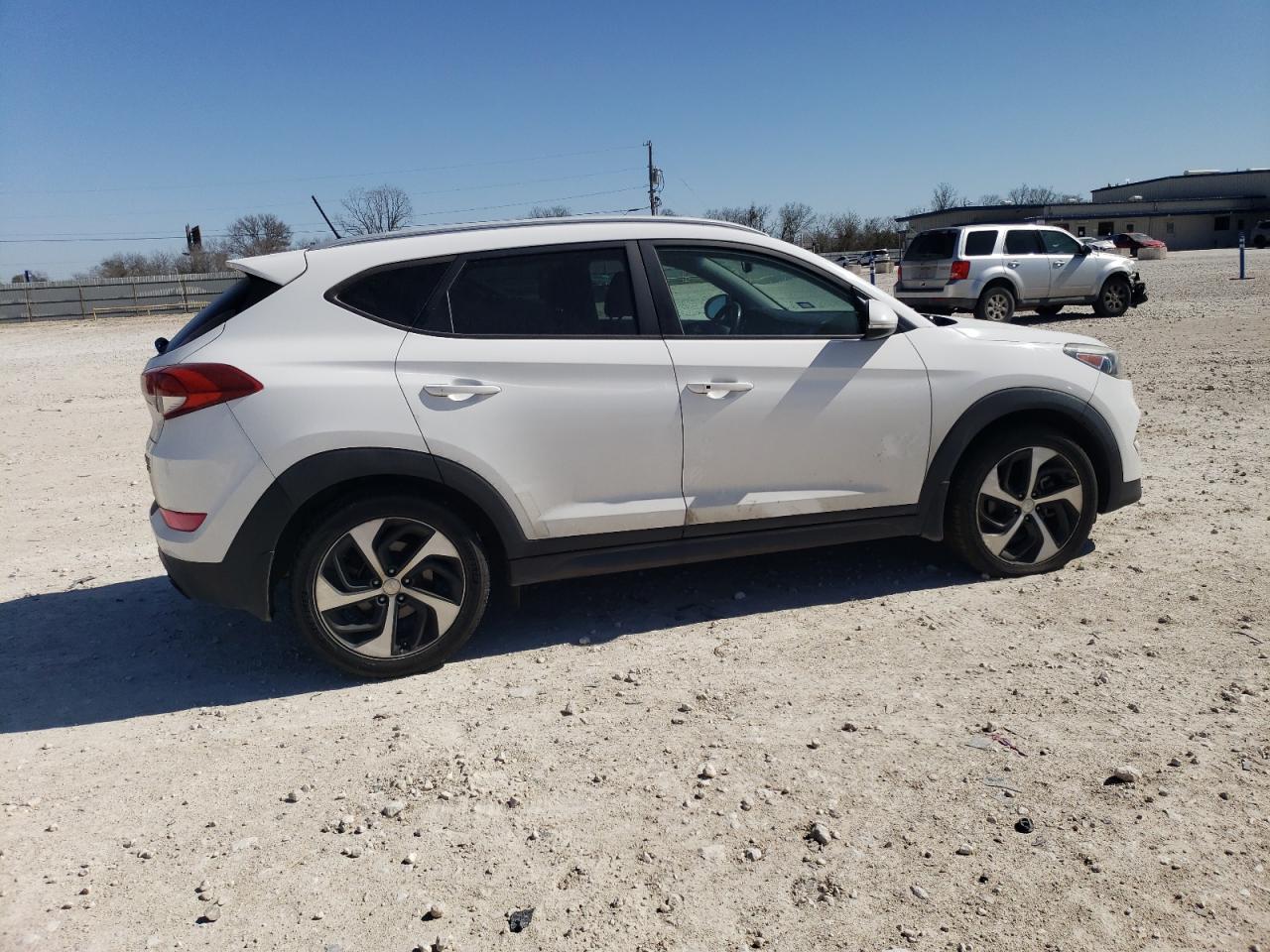 2016 Hyundai Tucson - Image 3