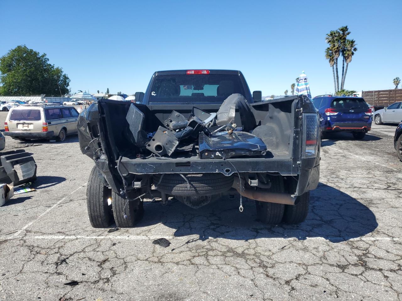 2017 RAM 3500 - Image 10