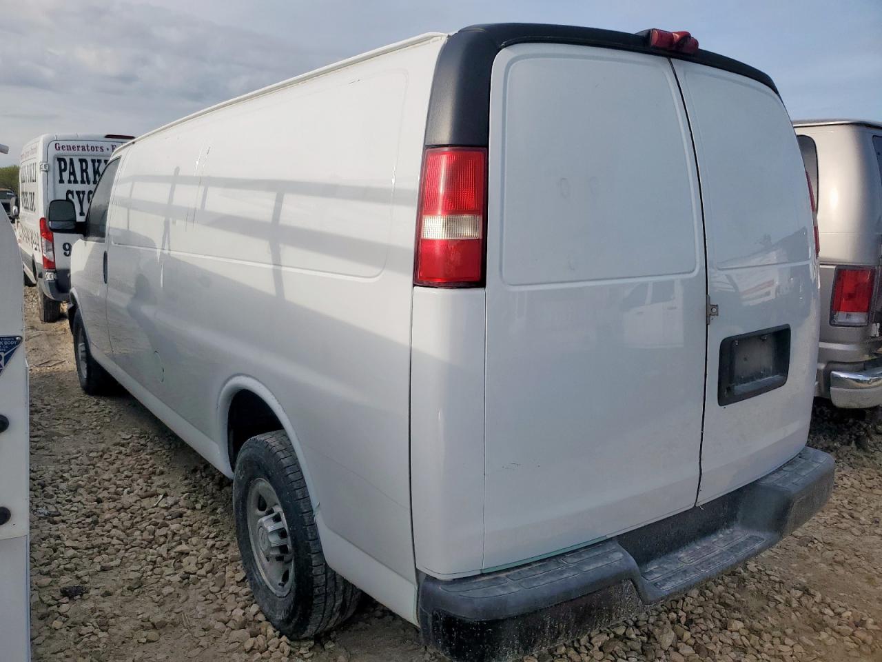 1GCZGHFGXG1335972 CHEVROLET EXPRESS 2017