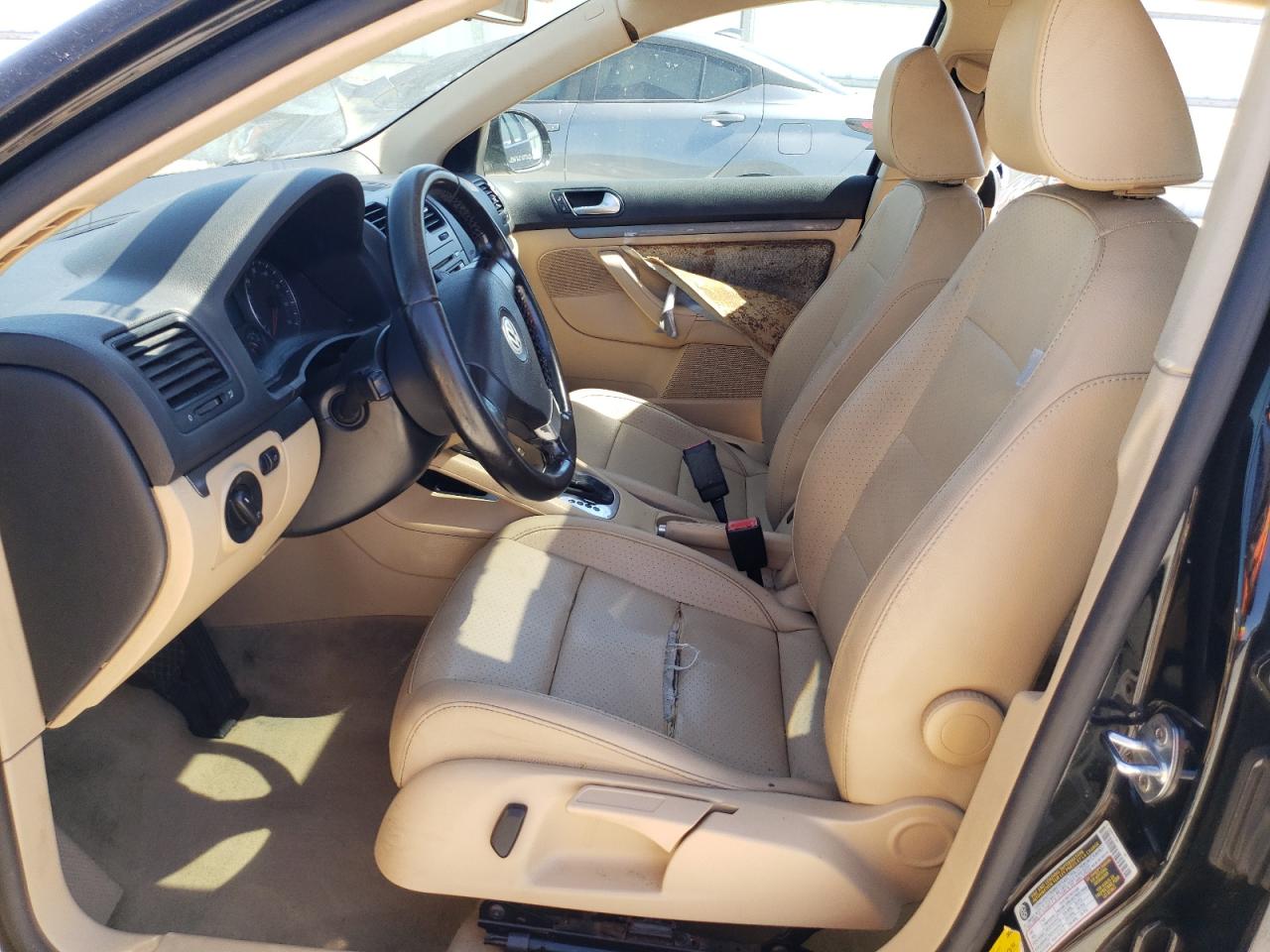 2009 Volkswagen Jetta - Image 7