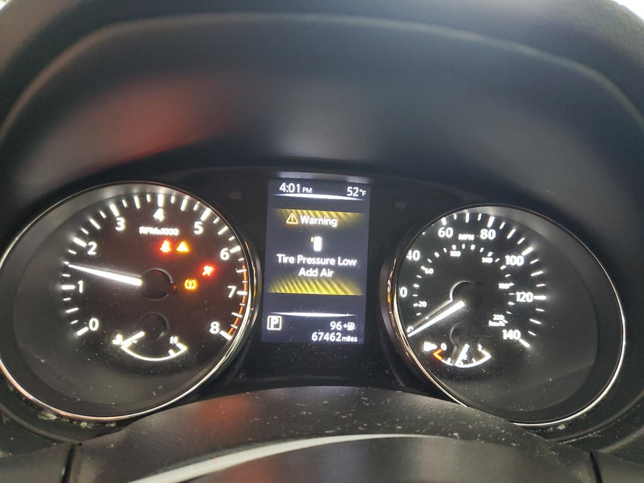 JN1BJ1CR2HW125857 NISSAN ROGUE 2017