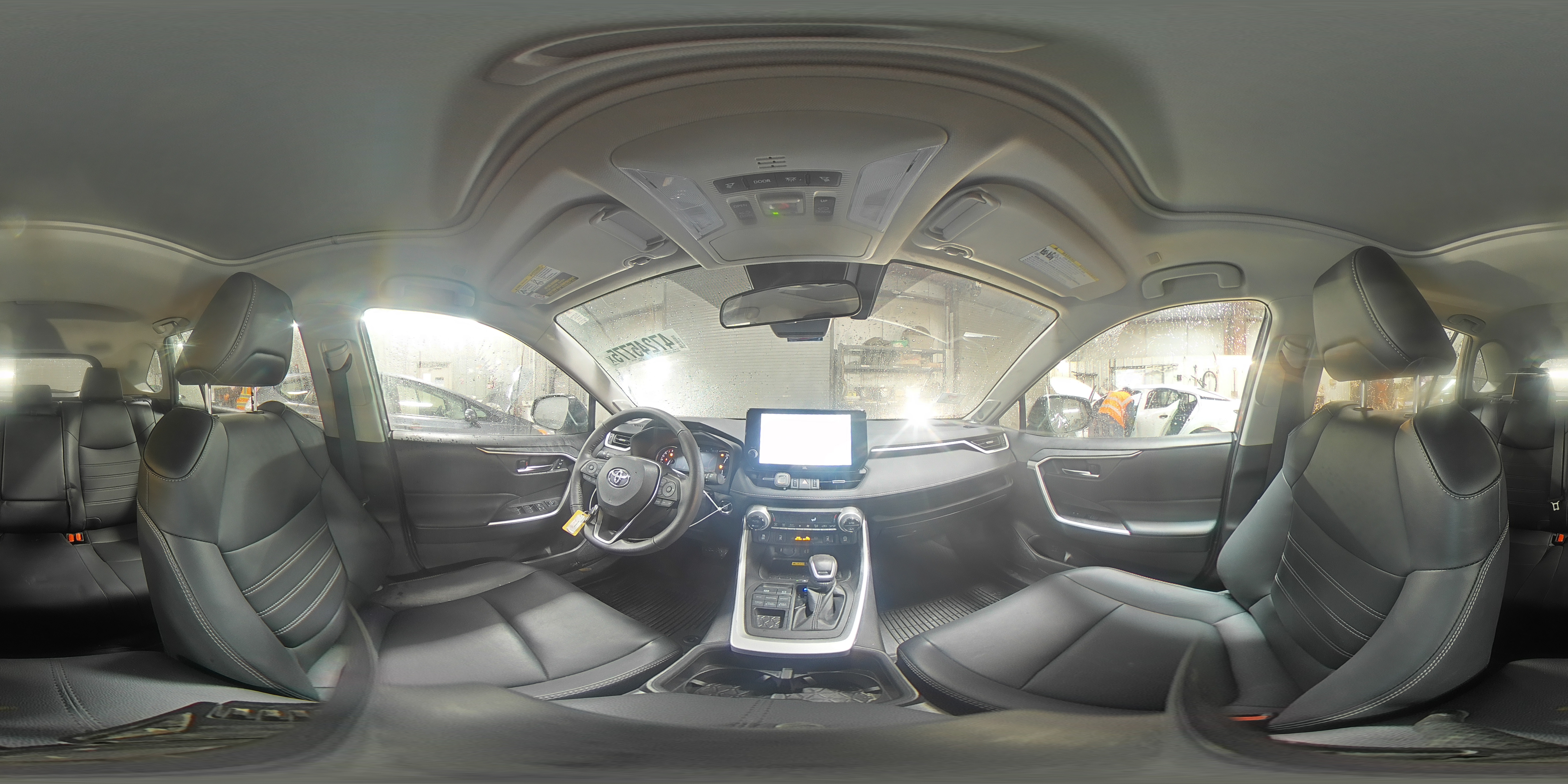 2024 Toyota RAV 4 - Image 15