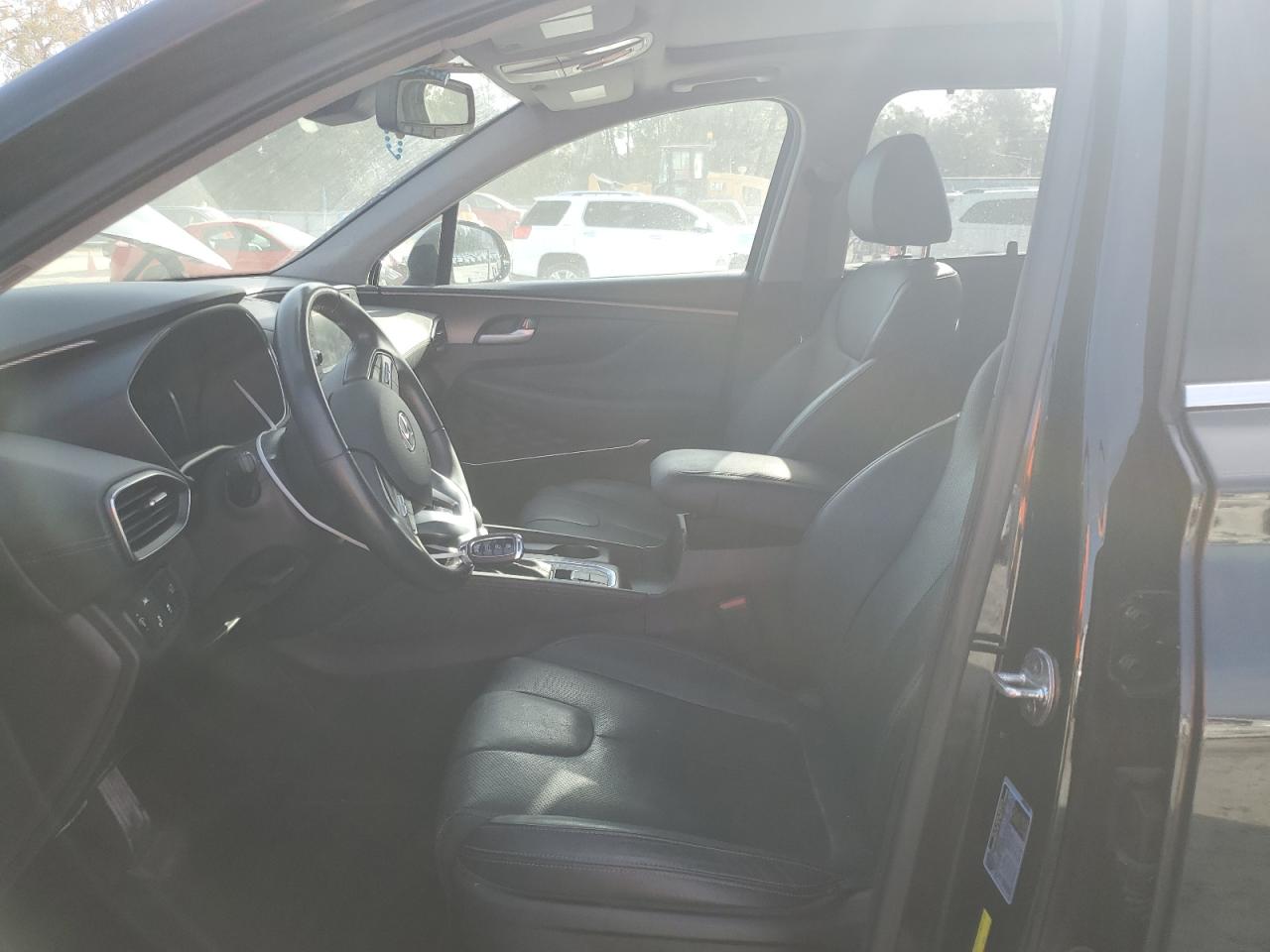 2019 Hyundai Santa Fe - Image 7