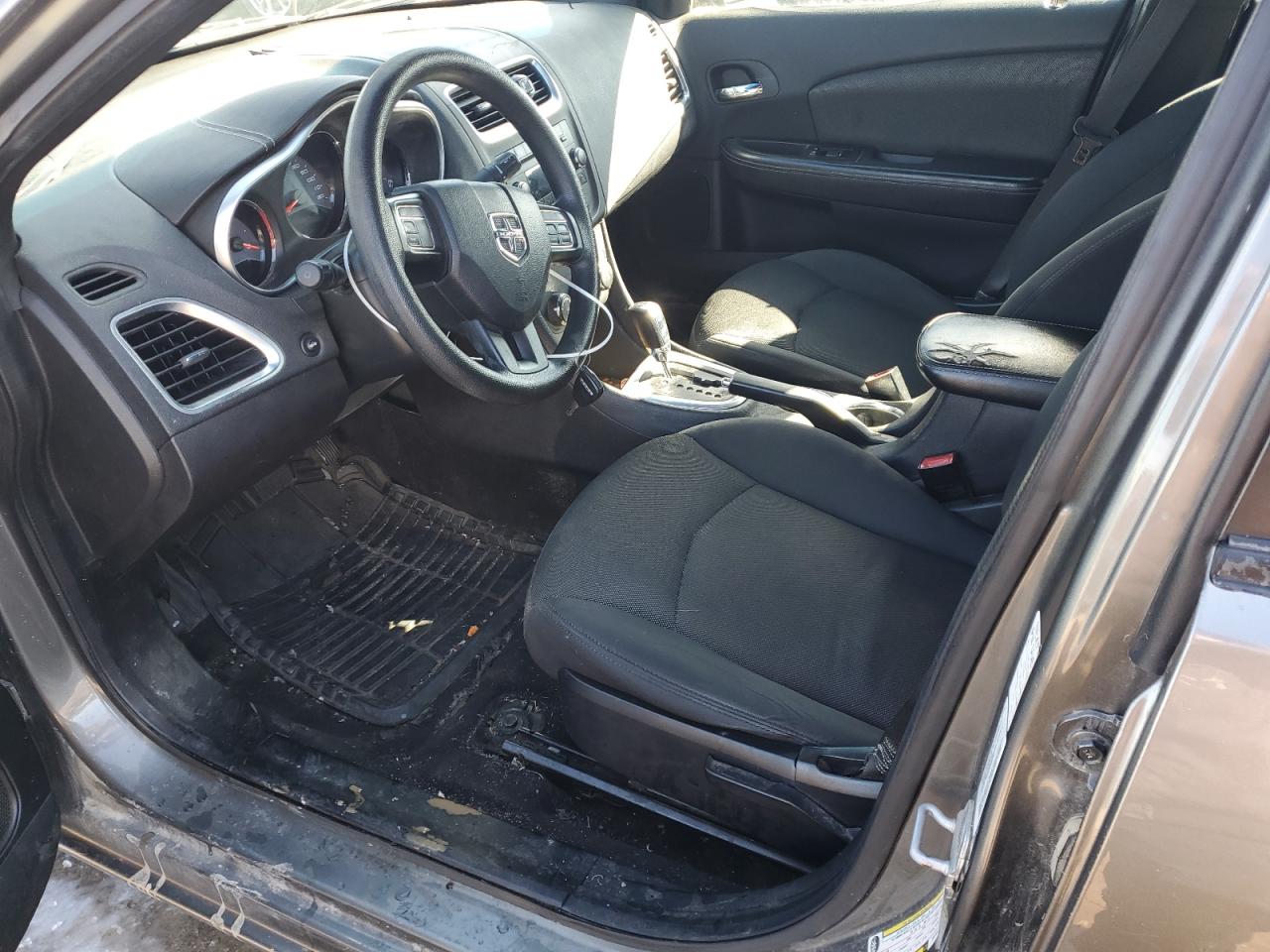 2012 Dodge Avenger - Image 7