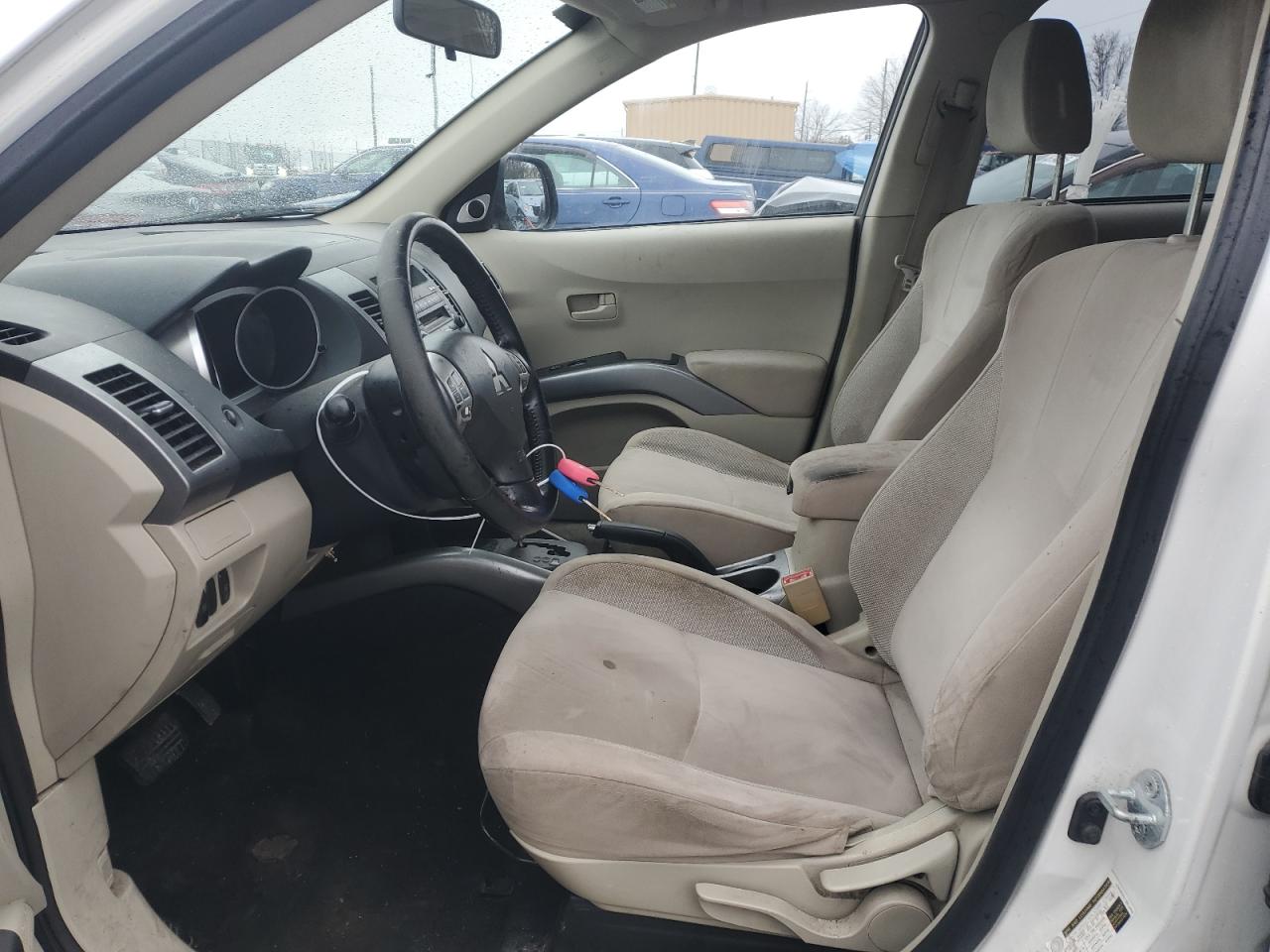 2007 Mitsubishi Outlander - Image 7