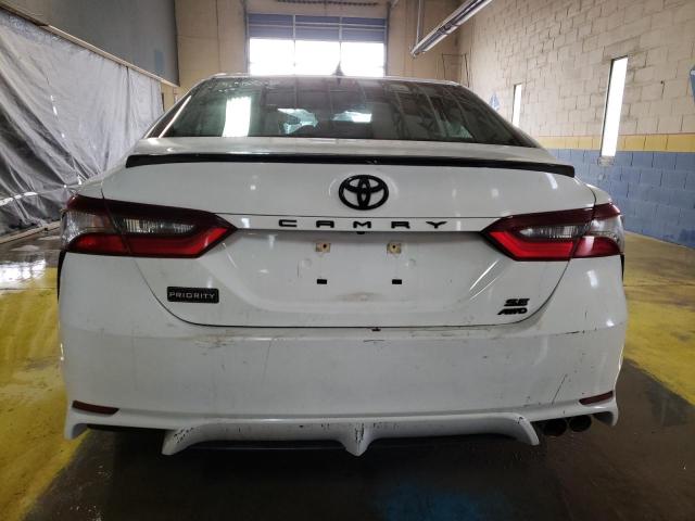  TOYOTA CAMRY 2021 White