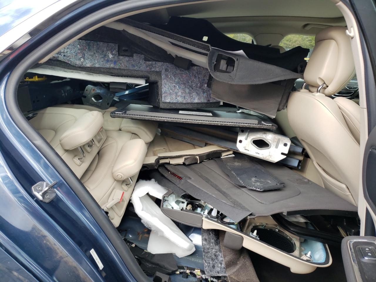 2018 Lincoln Continental - Image 10