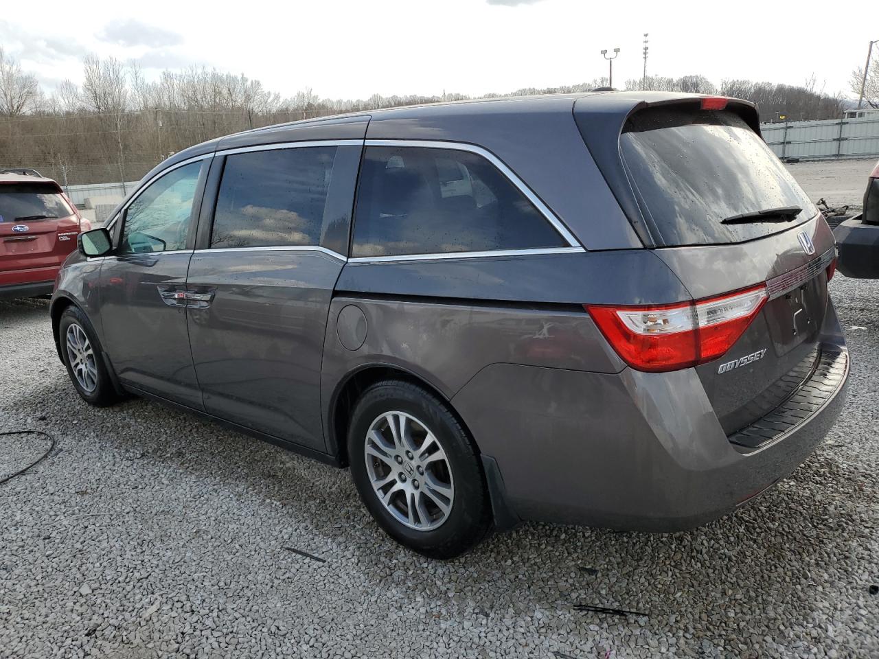 2011 Honda Odyssey - Image 2