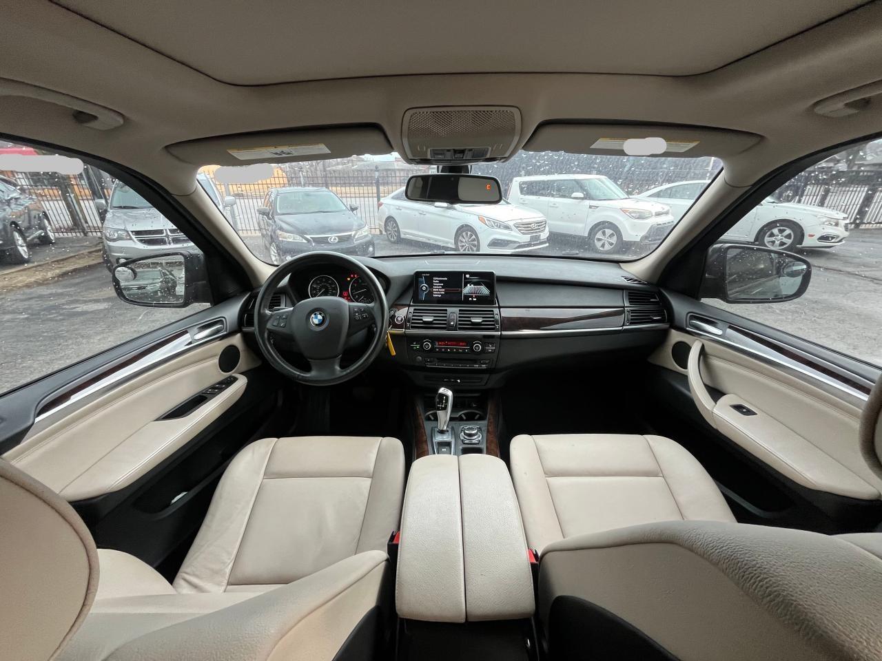 2011 BMW X5 - Image 9